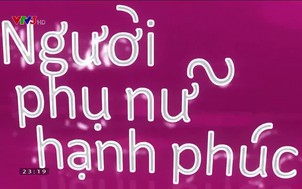 Người phụ nữ hạnh phúc: 19 năm ngâm mình dưới nước cùng con rối