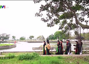 Nước non ngàn dặm: Ngôi nhà quan họ